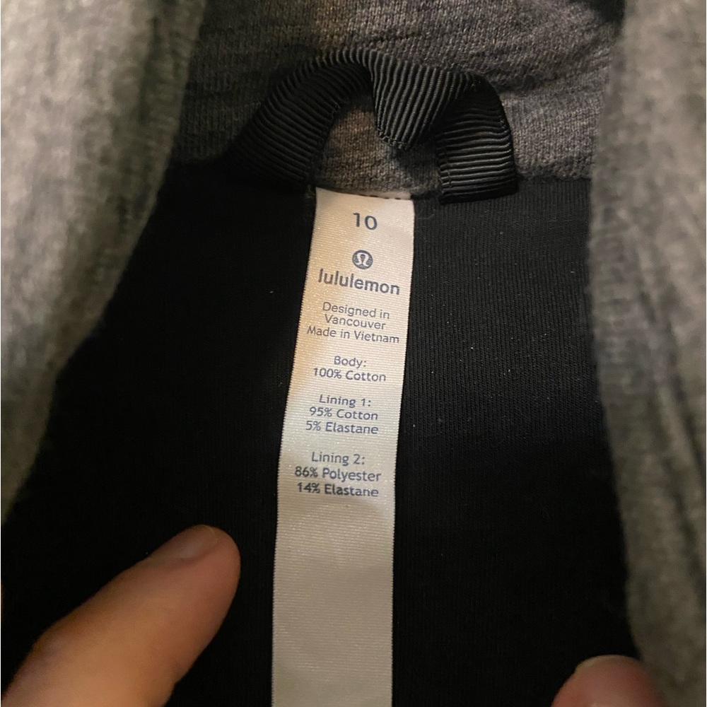 Lululemon half zip sweatshirt - Picture 3 of 4